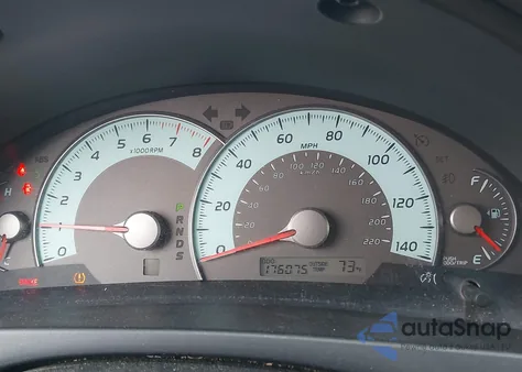 2011 Toyota Camry Se z USA, uszkodzony, nr VIN 4T1BF3EK2BU676329